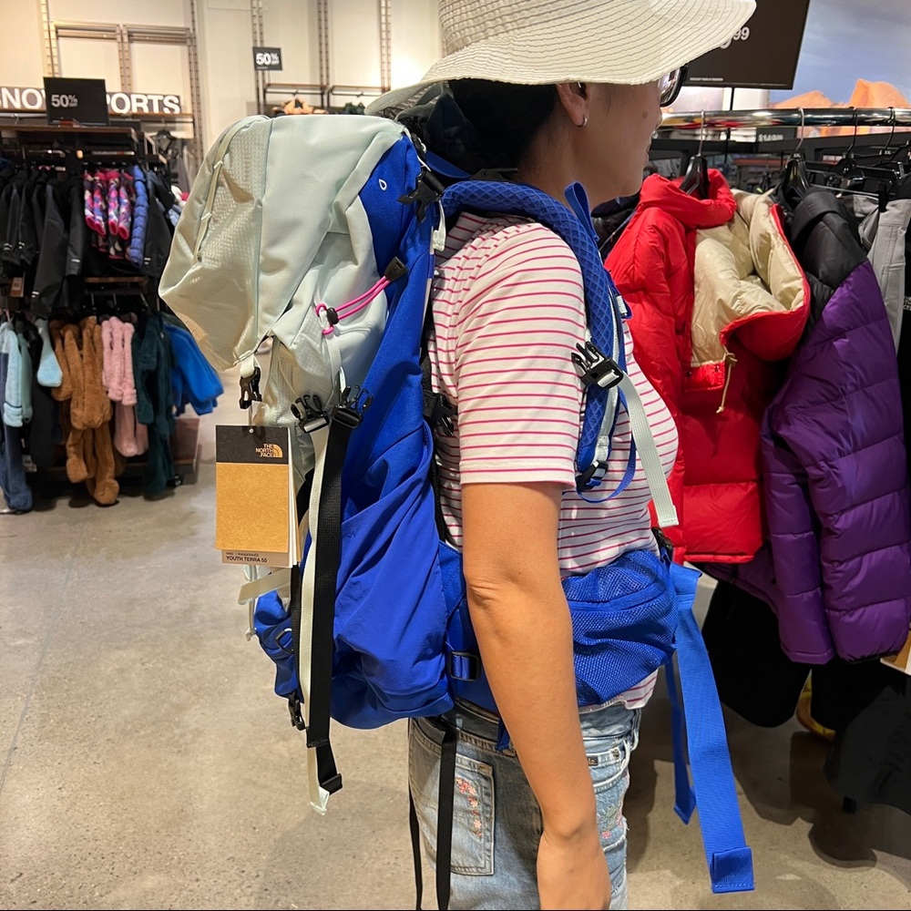 The north face youth Terra 55 backpack - Picture 7 of 9